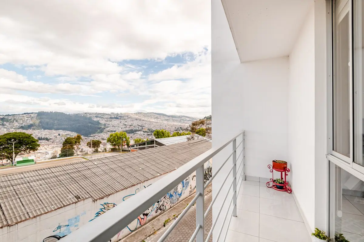 Balcony with view over Quito and the Andes